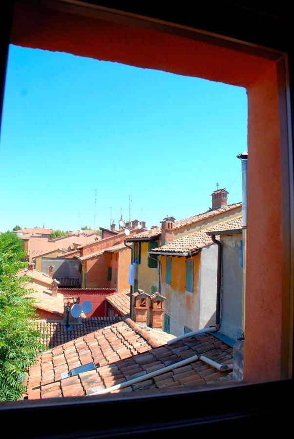 Pisolo In Citta Casa Vacanze Nel Centro Storico Bologna Kültér fotó