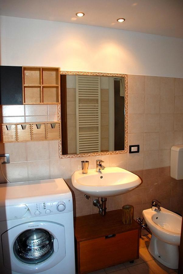 Pisolo In Citta Casa Vacanze Nel Centro Storico Bologna Kültér fotó